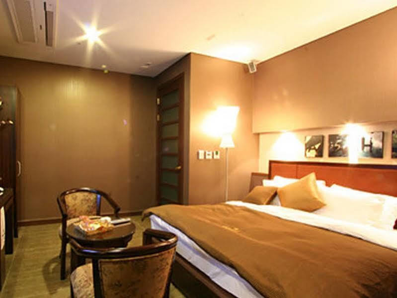 Wiz Hotel พาจู ภายนอก รูปภาพ