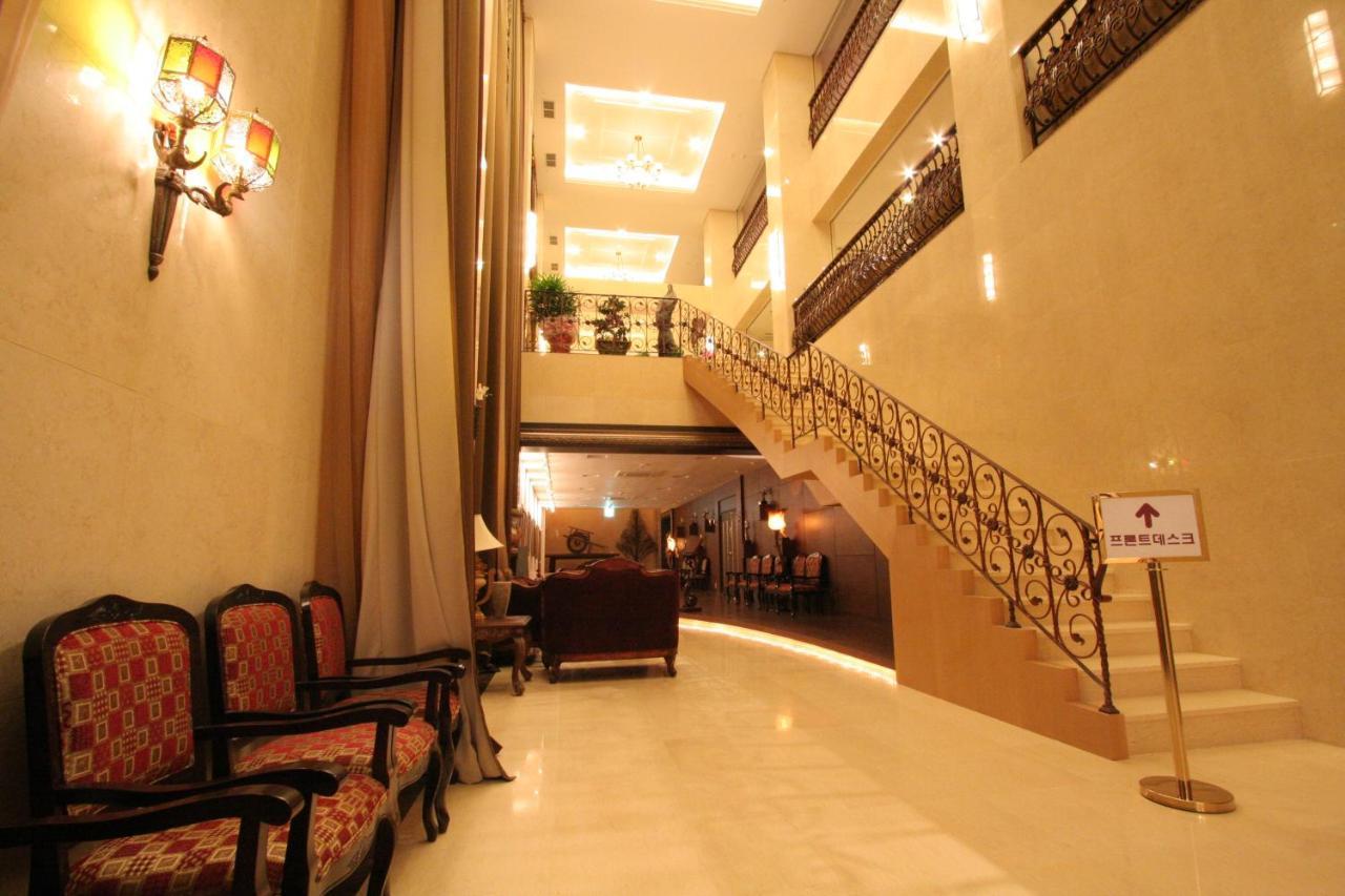 Wiz Hotel พาจู ภายนอก รูปภาพ